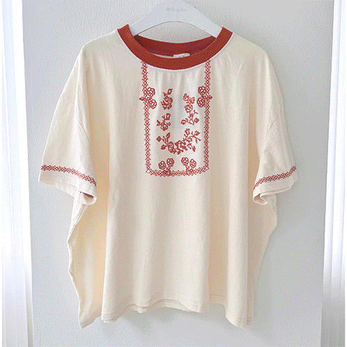 (3color)네크라인배색 자수티셔츠 여성의류쇼핑몰 네이비튜튜